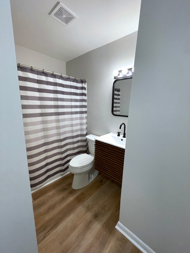 Building Photo - 129 El Ogden Dr