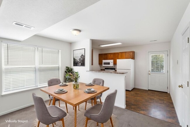 Building Photo - 5001-5003-5003 Betty Jean Way