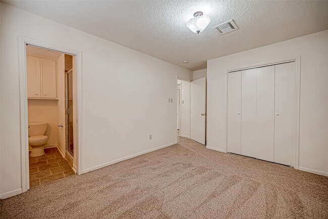 Building Photo - 10607 Silkwood Dr