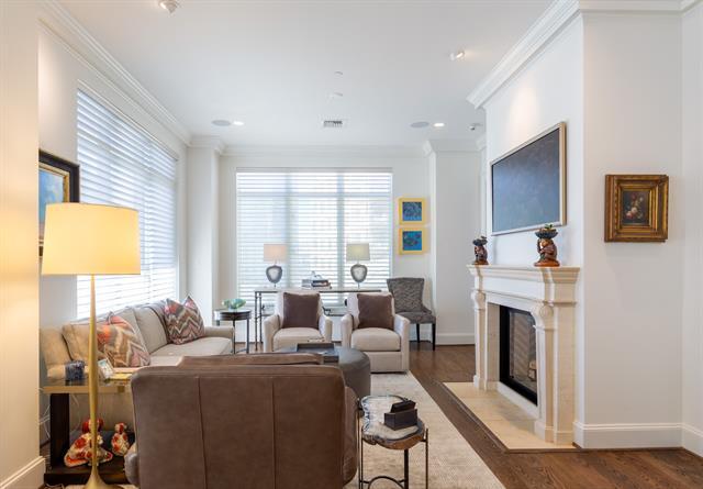 Building Photo - 2525 N Pearl St