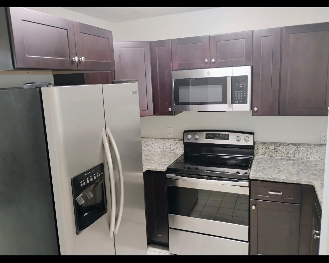 Building Photo - 3723 South Lake Orlando Pky