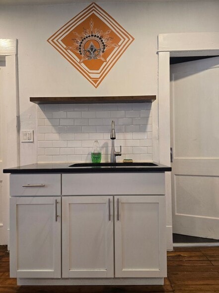 Building Photo - 49 Royal St