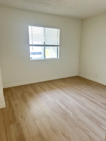3rd Bedroom - 20342 Rue Crevier