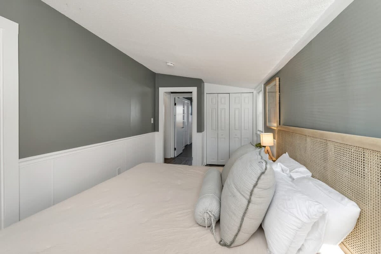 Building Photo - 9 Cole St