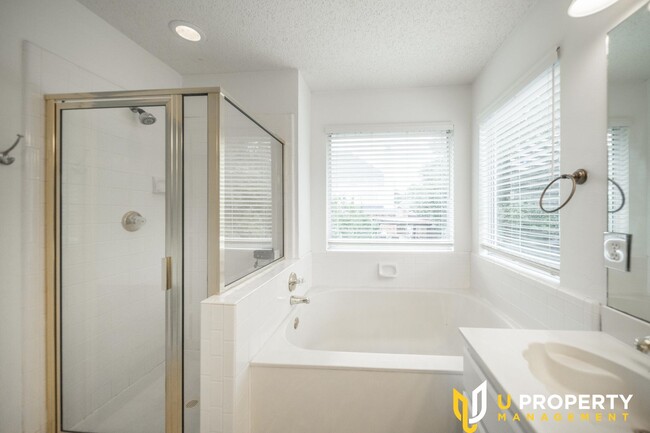 Building Photo - Stylish 3-Bedroom Home in Flower Mound
