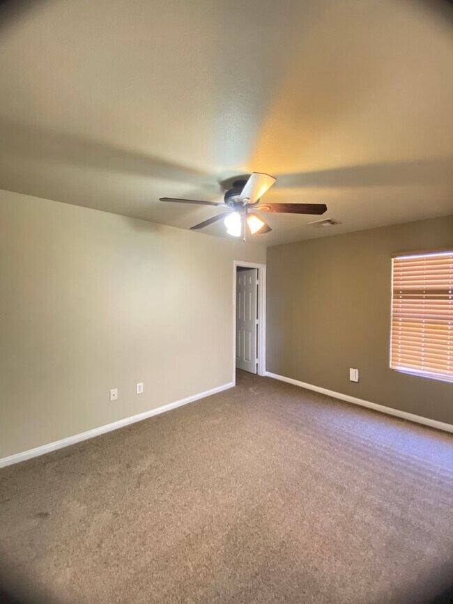 Building Photo - 10507 Winter Grass Dr