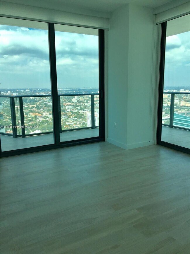 Building Photo - 1300 S Miami Ave