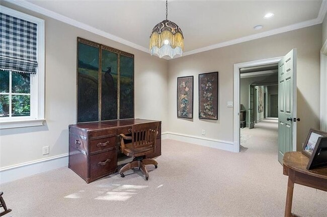 Building Photo - 5000 Long Island Dr