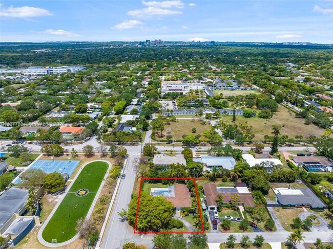 Building Photo - 7255 SW 125th St