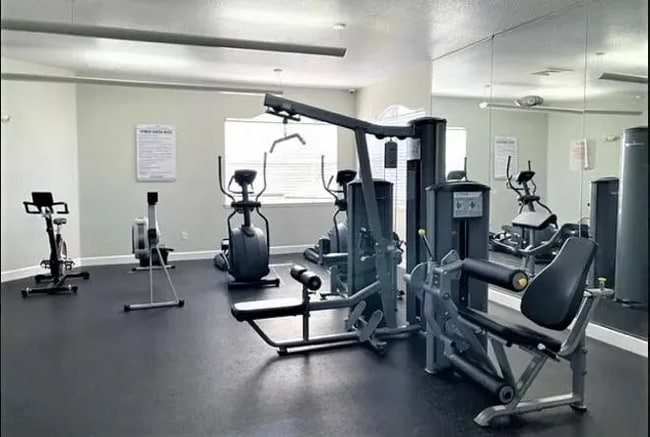 Building Photo - 6584 Swissco Dr