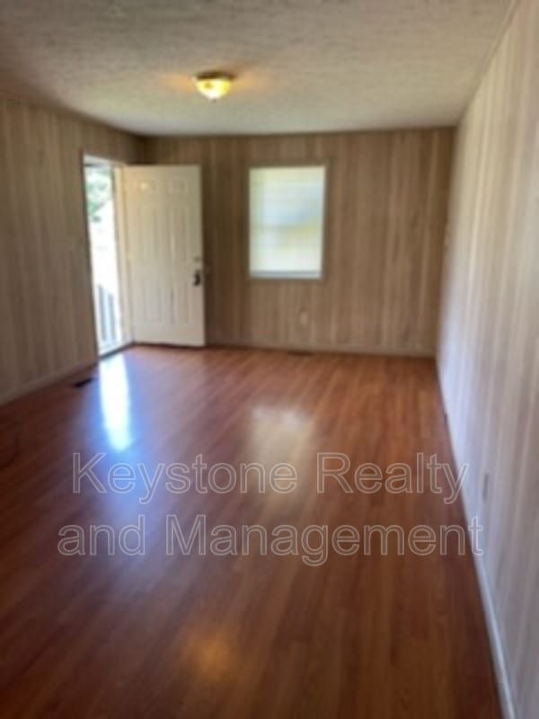 Building Photo - 410 Lucky Debonair St