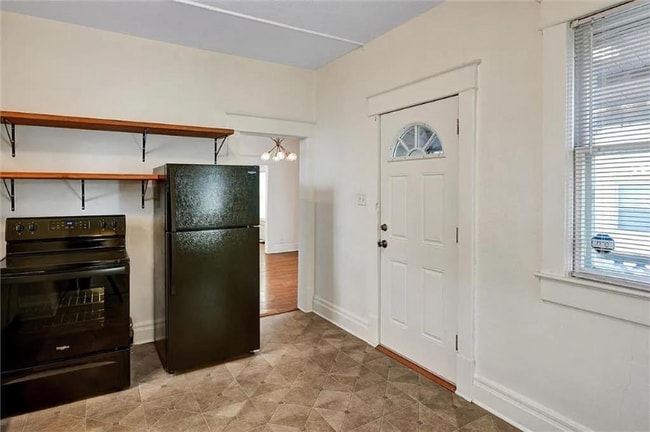 Building Photo - 4460 Francis St