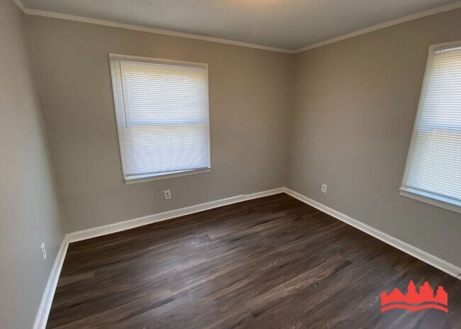 Building Photo - Welcome to 2853 Sage!