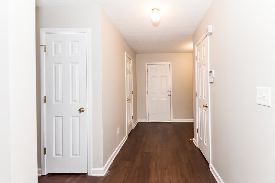 Building Photo - 161 Rankin Cir