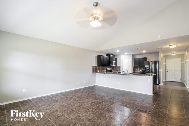 Building Photo - 7019 Phoebe View