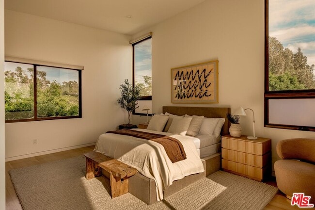 Building Photo - 3218 Maplewood Ave