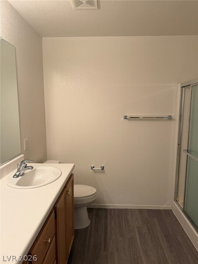 Building Photo - 203 Lynbrook St