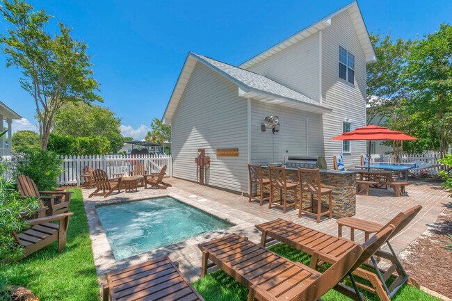 Building Photo - 4465 Clipper Cove