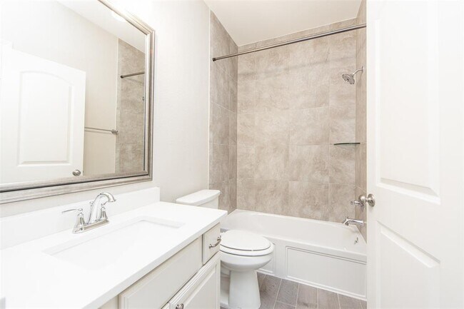 Building Photo - 5550 Sallow Bay Ln