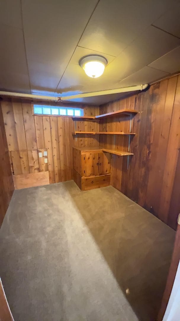 Building Photo - 1374 Maple Dr