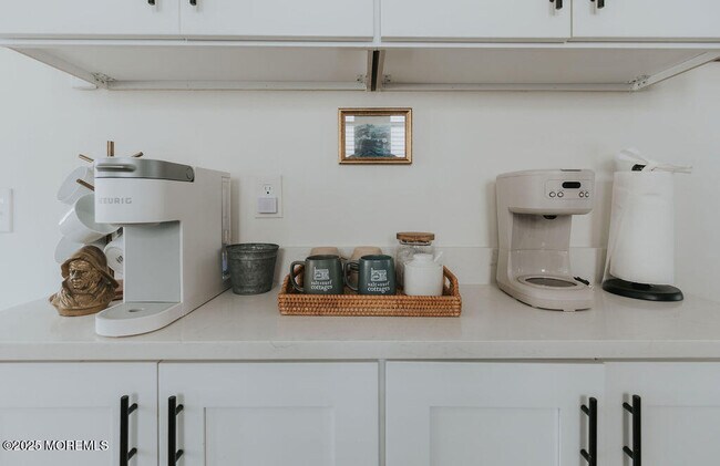 Building Photo - 35 12th Ave