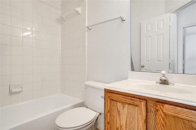 Building Photo - 8611 Ironwood Dr