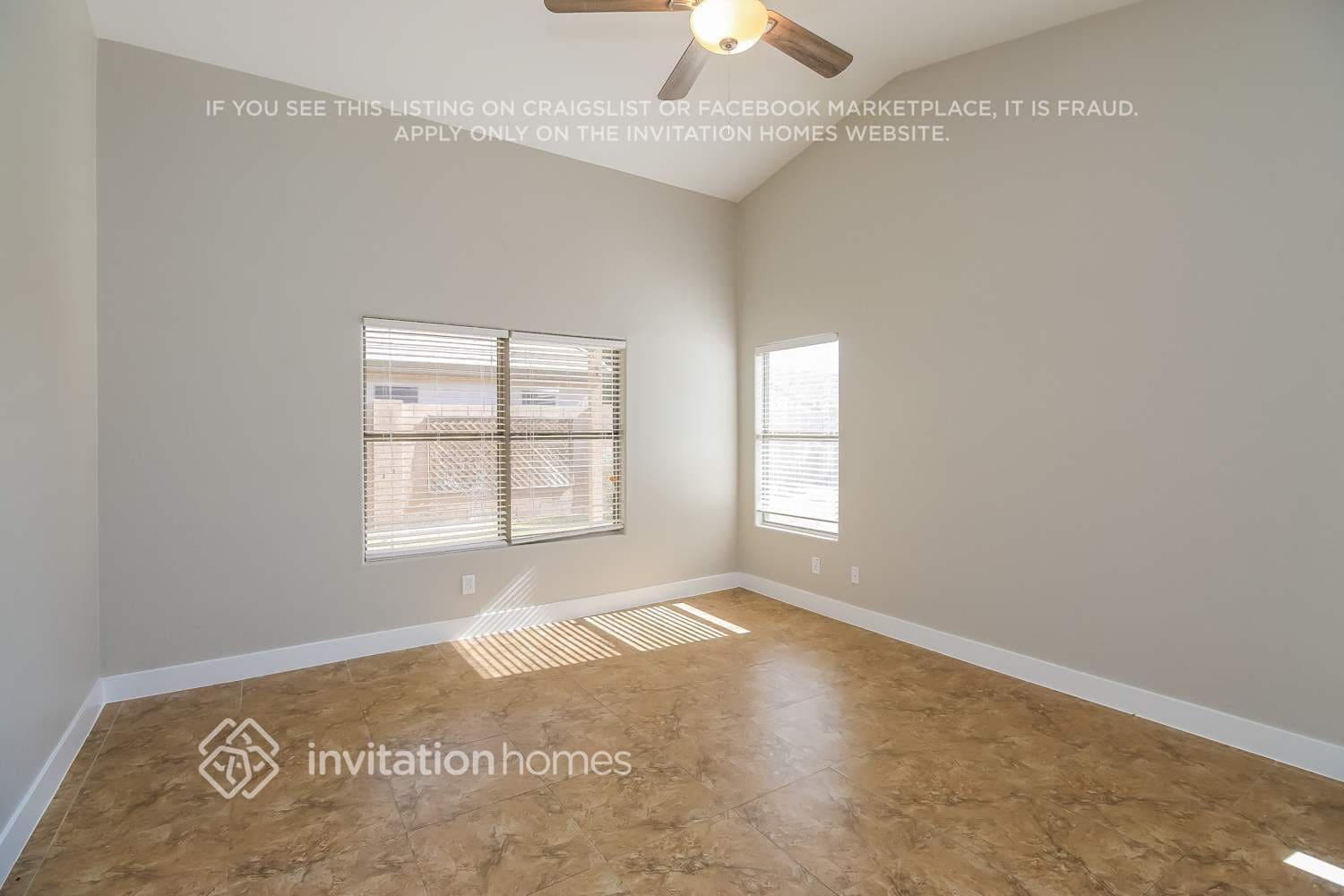 Building Photo - 9827 Olla Ave