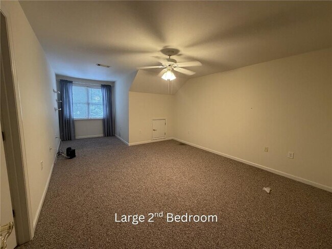 Building Photo - 1510 Liberty Ln