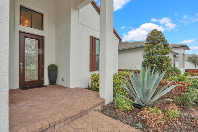 Building Photo - 9204 SW Arco Wy