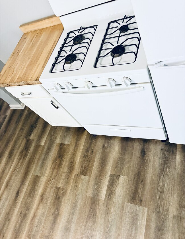 Building Photo - 1103 N 8th St