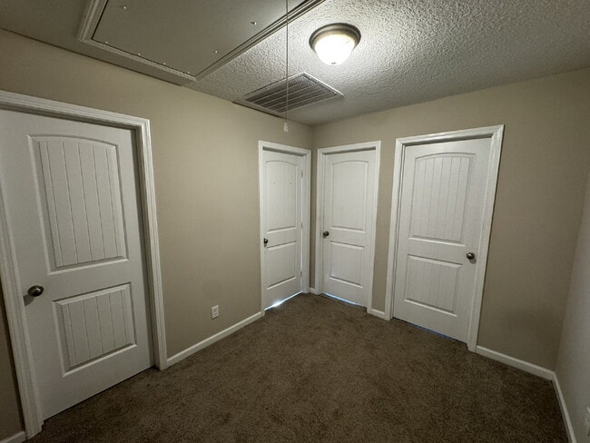 Building Photo - Home for Rent