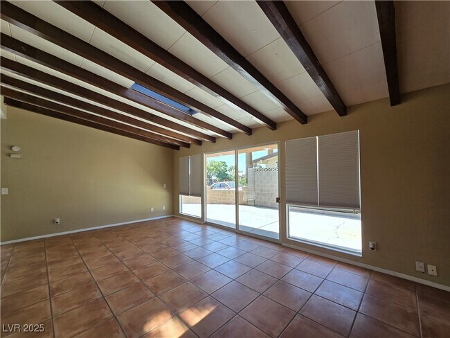 Building Photo - 713 N 18th St