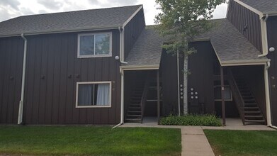 Building Photo - Well-Appointed Apartment Available This August