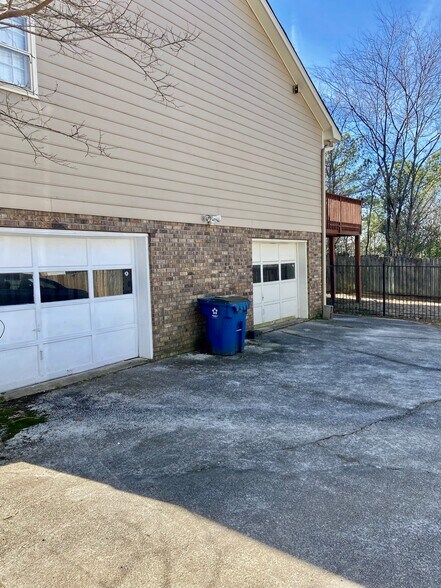 Building Photo - 1416 Berry Rd