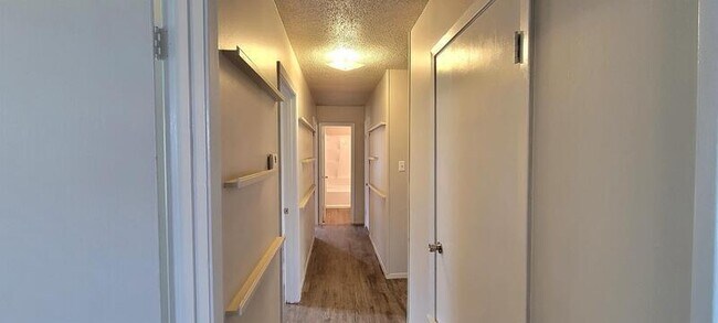 Building Photo - 218 Dodson St