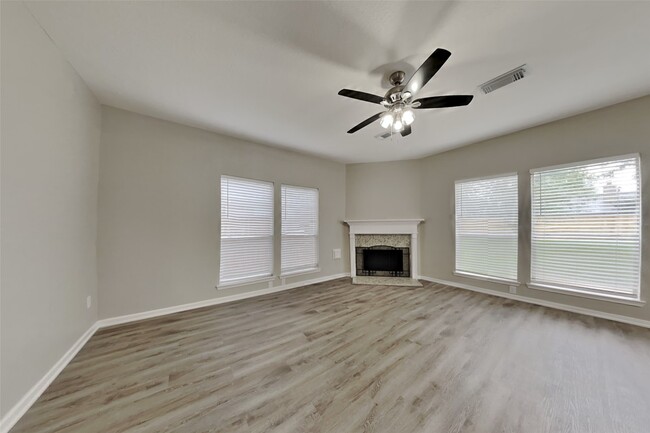 Building Photo - 21643 Bay Palms Dr