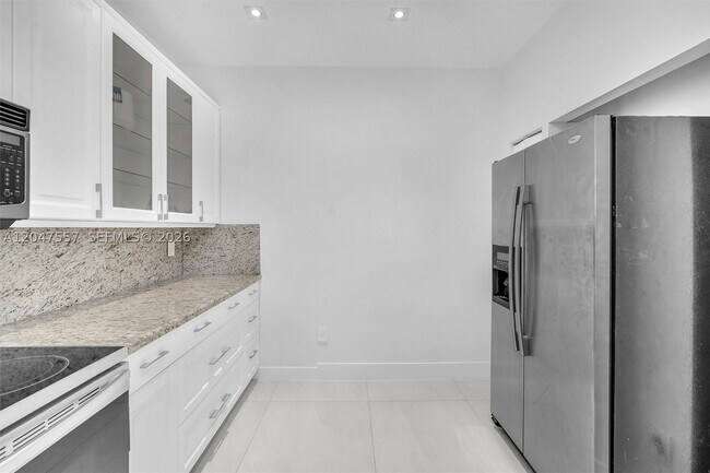 Building Photo - 21391 Marina Cove Cir