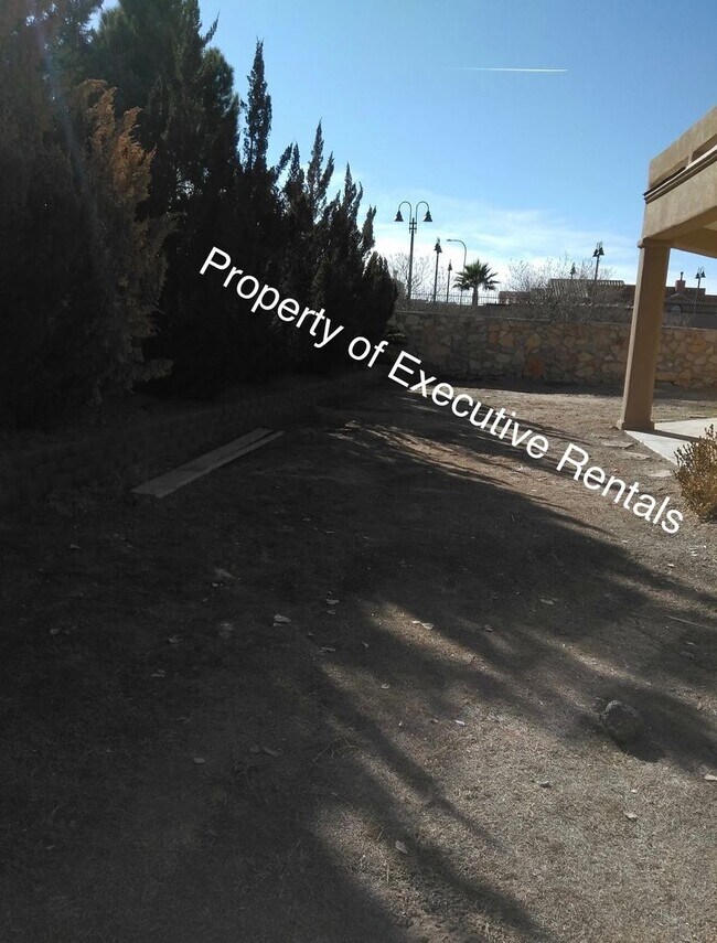 Building Photo - 4308 Calle Sonesta