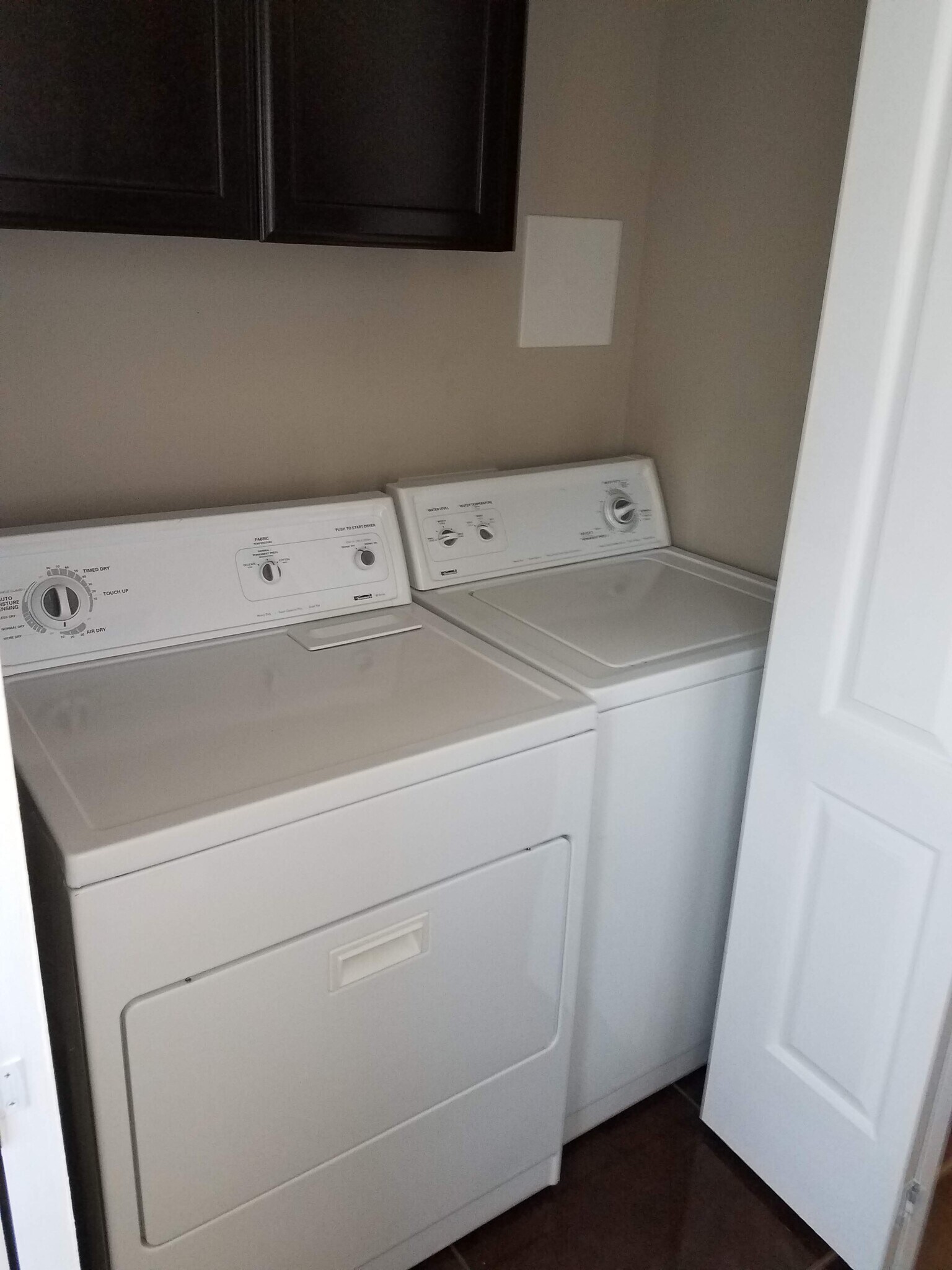Building Photo - 2207 Taxco Ct