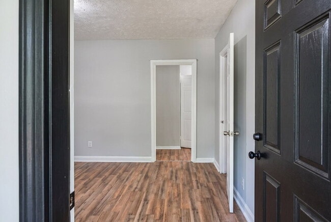 Building Photo - 50 Eddy Dr