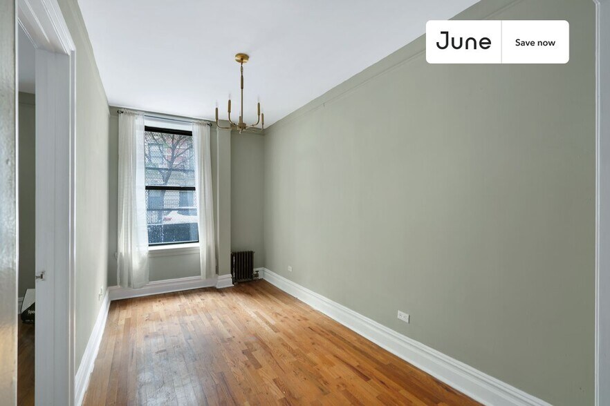 Building Photo - 15 W 107th St