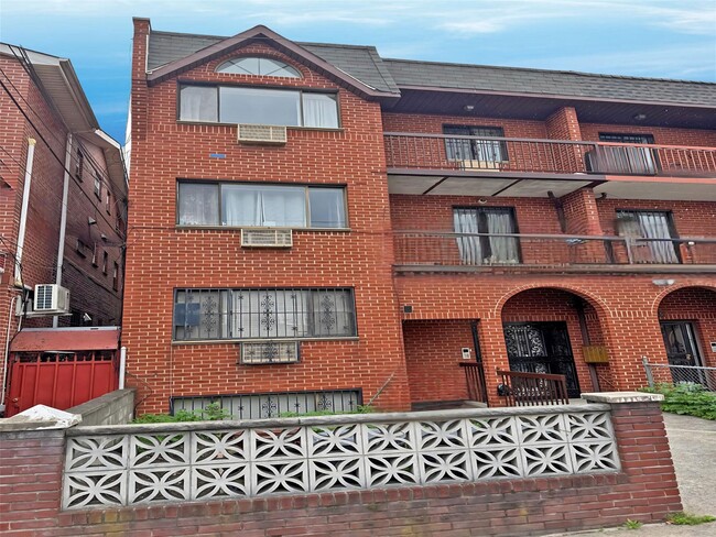 Primary Photo - 56-07 84th St