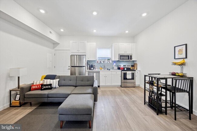 Building Photo - 1617 Ridge Ave