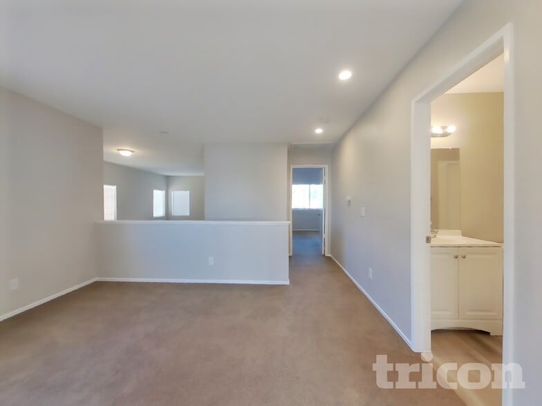 Building Photo - 25172 Omaha Dr