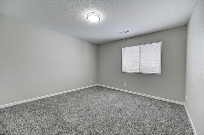 Building Photo - 1495 Manitou Blvd