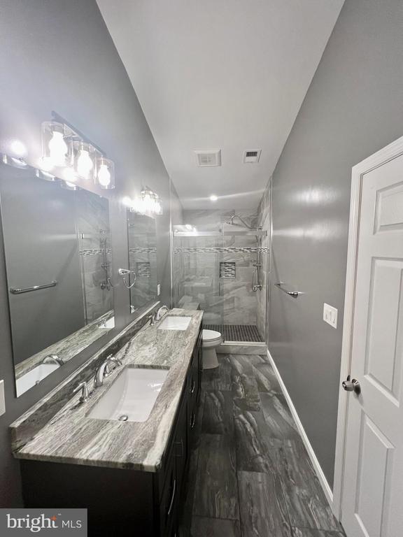 Building Photo - 11570 Hill Meade Ln