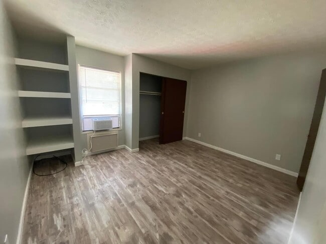 Building Photo - 307 Forest Ln