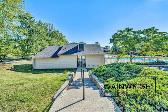 Building Photo - 7213 Peppervine Ct