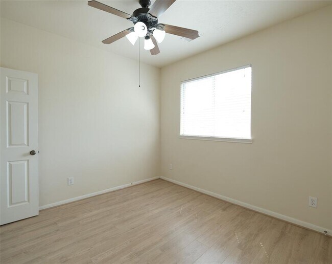 Building Photo - 12802 Flat Creek Dr