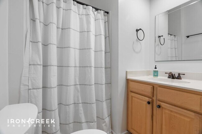 Building Photo - 15 Carl Roberts Rd